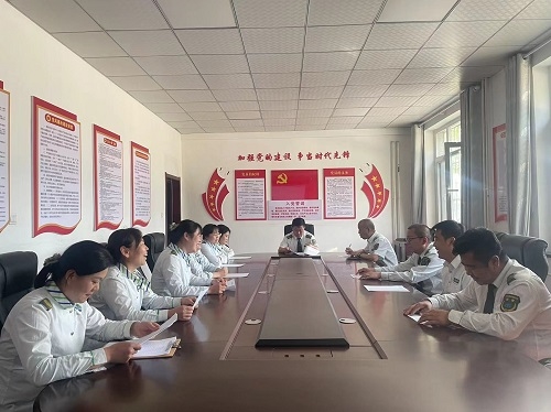 专题课.jpg 专题课.jpg